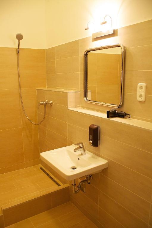 Five Season'S Apartment บูดาเปสต์ ห้อง รูปภาพ
